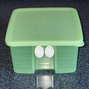 🌟HP🌟Vintage Tupperware FridgeSmart Small Storage Container with Lid & Vents